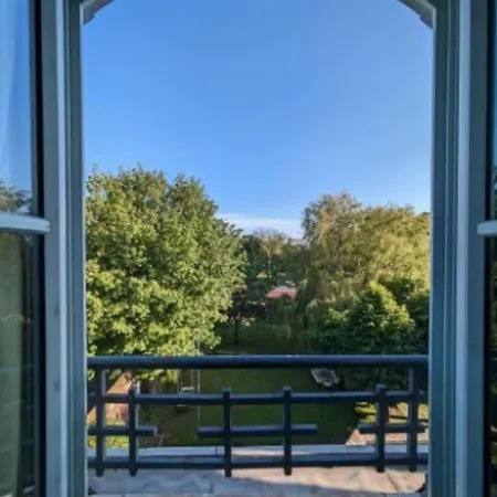 Aux Coeurs Des Remparts Apartment *